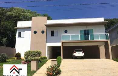 Imagem: A casa em condomínio possui 4 Dormitórios, 5 Banheiros, 5