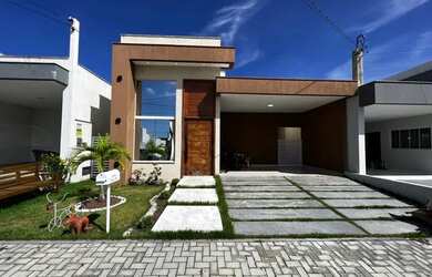 Imagem: A casa em condomínio possui 3 Dormitórios, 3 Banheiros, 2