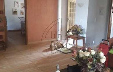 Imagem: A casa possui 3 Dormitórios, 5 Banheiros, 5 Vagas na garagem