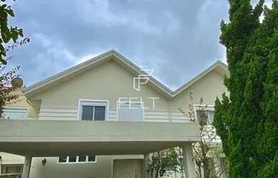 Imagem: A casa em condomínio possui 3 Dormitórios, 3 Banheiros, 4