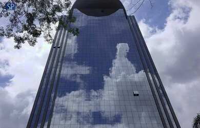 Imagem: O depósito possui 4 Vagas na garagem e 100m² de Área e está