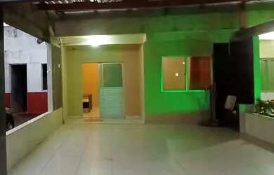 Imagem: A casa em condomínio possui 4 Dormitórios, 3 Banheiros, 2