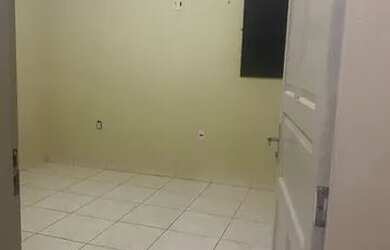 Imagem: A kitnet possui 1 Dormitório, 1 Banheiro e 1 Vaga na garagem