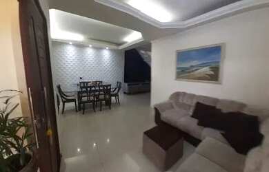 Imagem: A casa possui 3 Dormitórios, 3 Banheiros, 2 Vagas na garagem