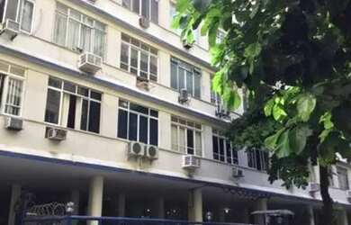 Imagem: O apartamento possui 1 Dormitório, 1 Banheiro, 32m² de Área