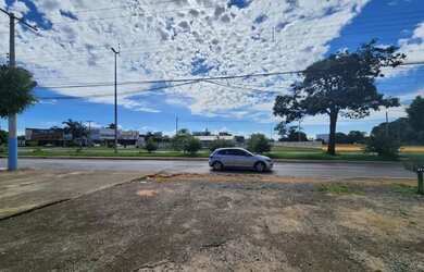 Imagem 2: Casa QNM 06. Área de serviço, 2 Banheirose2 Dormitórios