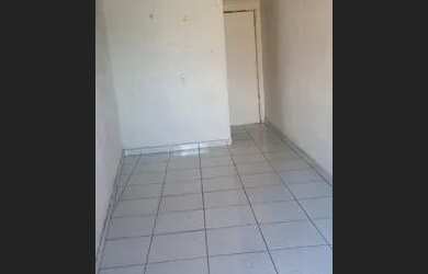 Imagem: A casa possui 2 Dormitórios, 3 Banheiros, 1 Vaga na garagem