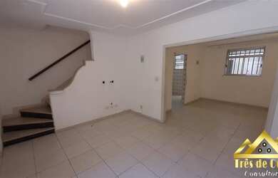 Imagem: A casa em condomínio possui 2 Dormitórios, 2 Banheiros, 1