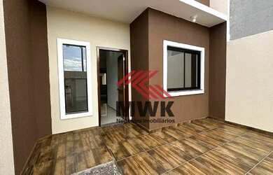 Imagem: A casa possui 2 Dormitórios, 1 Banheiro, 2 Vagas na garagem