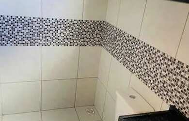 Imagem: A casa possui 2 Dormitórios, 2 Banheiros, 1 Vaga na garagem