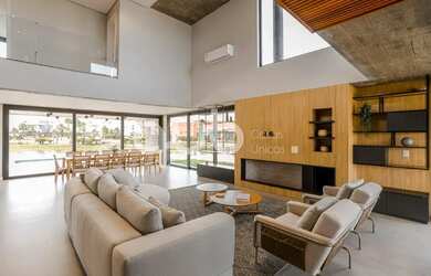 Imagem 2: Sobrado à venda, 6 quartos, 6 suítes, 2 vagas, Condomínio Celebration...