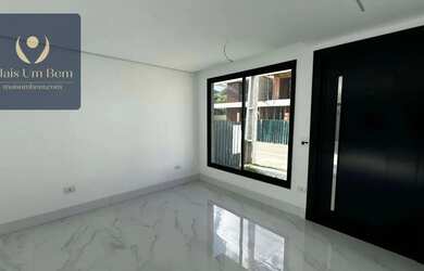 Imagem 2: Sobrado Tríplex com Terraço em condomínio fechado com Piscina, 3 suítes,...