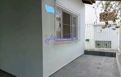 Imagem: A casa possui 3 Dormitórios, 2 Banheiros, 100m² de Área e