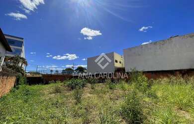 Imagem: A casa possui 508m² de Área e está localizado em Todos Os