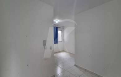 Imagem 10: Apartamento com 1 quarto, sala, cozinha, banheiro e área de serviço