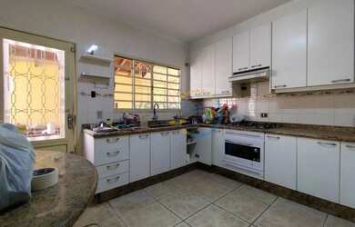 Imagem 11: Casa Residencial com 4 quartos para alugar por R$ 5200.00, 185.00 m2 - SAN CONRADO - LONDR