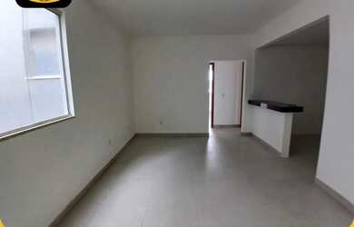 Imagem: O apartamento possui 3 Dormitórios, 1 Banheiro, 1 Vaga na garagem