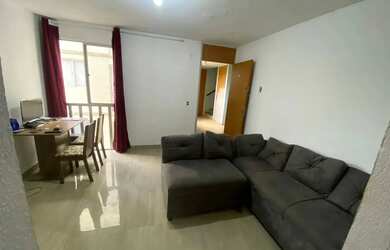 Imagem: O apartamento possui 2 Dormitórios, 1 Banheiro, 1 Vaga na garagem