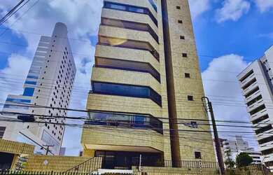 Imagem: O apartamento possui 4 Dormitórios, 5 Banheiros, 3 Vagas na