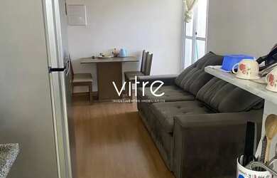 Imagem: O apartamento possui 2 Dormitórios, 1 Banheiro, 1 Vaga na garagem