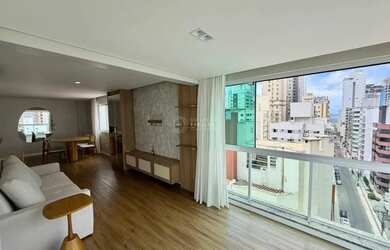 Imagem: O apartamento possui 3 Dormitórios, 2 Banheiros, 2 Vagas na