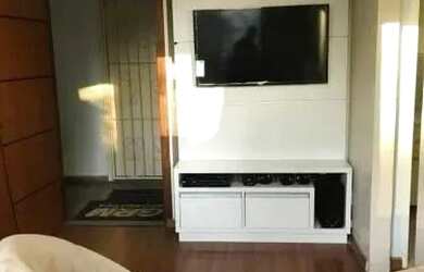 Imagem: O apartamento possui 1 Dormitório, 1 Banheiro, 1 Vaga na garagem