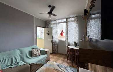 Imagem: O apartamento possui 2 Dormitórios, 1 Banheiro, 1 Vaga na garagem