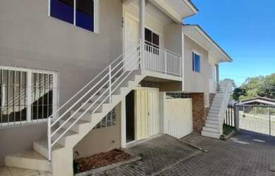 Imagem: A casa possui 2 Dormitórios, 1 Banheiro, 1 Vaga na garagem