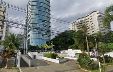 Imagem: O depósito possui 1 Vaga na garagem, 30m² de Área e está