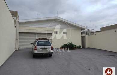 Imagem: O depósito possui 5 Vagas na garagem, 215m² de Área e está