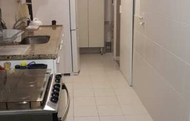 Imagem 12: Apartamento de 3 quartos mais dependência, andar alto, vista área de...