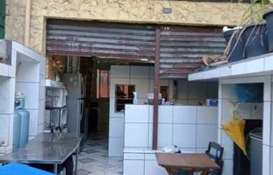 Imagem: O depósito possui 1 Vaga na garagem, 85m² de Área e está