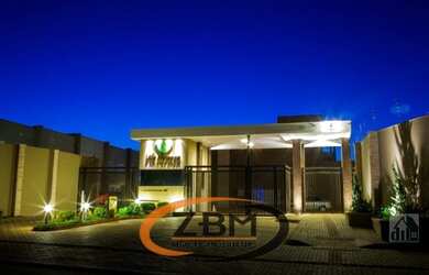 Imagem: A casa possui 3 Dormitórios, 3 Banheiros, 2 Vagas na garagem