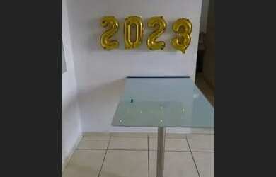 Imagem: O apartamento possui 2 Dormitórios, 1 Banheiro e 1 Vaga na