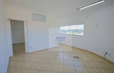 Imagem: O depósito possui 45m² de Área e está localizado em Capela