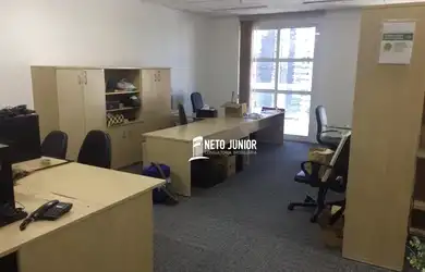 Imagem: O depósito possui 2 Vagas na garagem, 67m² de Área, Imóvel