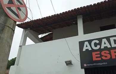 Imagem: O apartamento possui 2 Dormitórios, 1 Banheiro e está localizado