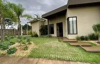 Imagem: A casa em condomínio possui 3 Dormitórios, 5 Banheiros, 5