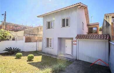 Imagem: A casa à venda possui 4 Dormitórios, 1 Banheiro, 4 Vagas na