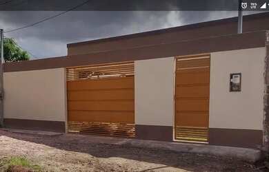 Imagem: A casa possui 3 Dormitórios, 4 Banheiros e 2 Vagas na garagem