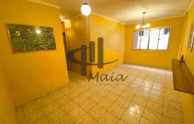 Imagem: O apartamento possui 3 Dormitórios, 1 Banheiro, 1 Vaga na garagem