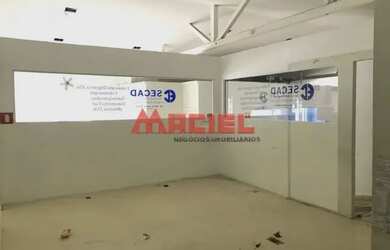 Imagem: O depósito possui 920m² de Área e está localizado em Centro