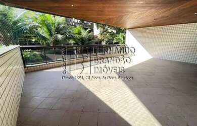 Imagem: O apartamento possui 4 Dormitórios, 2 Banheiros, 2 Vagas na