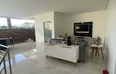 Imagem 7: Casa com piscina sol nascente &gt