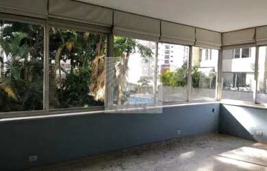 Imagem: O apartamento possui 4 Dormitórios, 5 Banheiros, 2 Vagas na