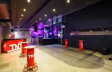 Imagem 6: Loja para Venda em Salvador, Barra, 2 banheiros, 2 vagas