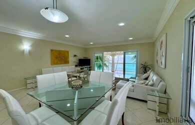 Imagem 10: Linda casa com piscina, frente mar, pé na areia na praia do Tenório