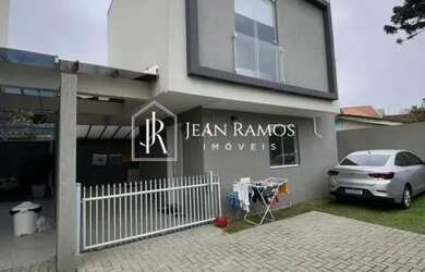 Imagem: A casa possui 3 Dormitórios, 3 Banheiros, 5 Vagas na garagem