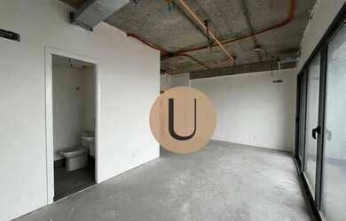 Imagem: O depósito possui 1 Vaga na garagem, 40m² de Área e está