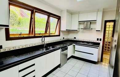 Imagem 9: RR8027 Casa 520m² CONDOMÍNIO RESIDENCIAL 1 - OPORTUNIDADE - 4 Suítes 6 Vagas - Santana de